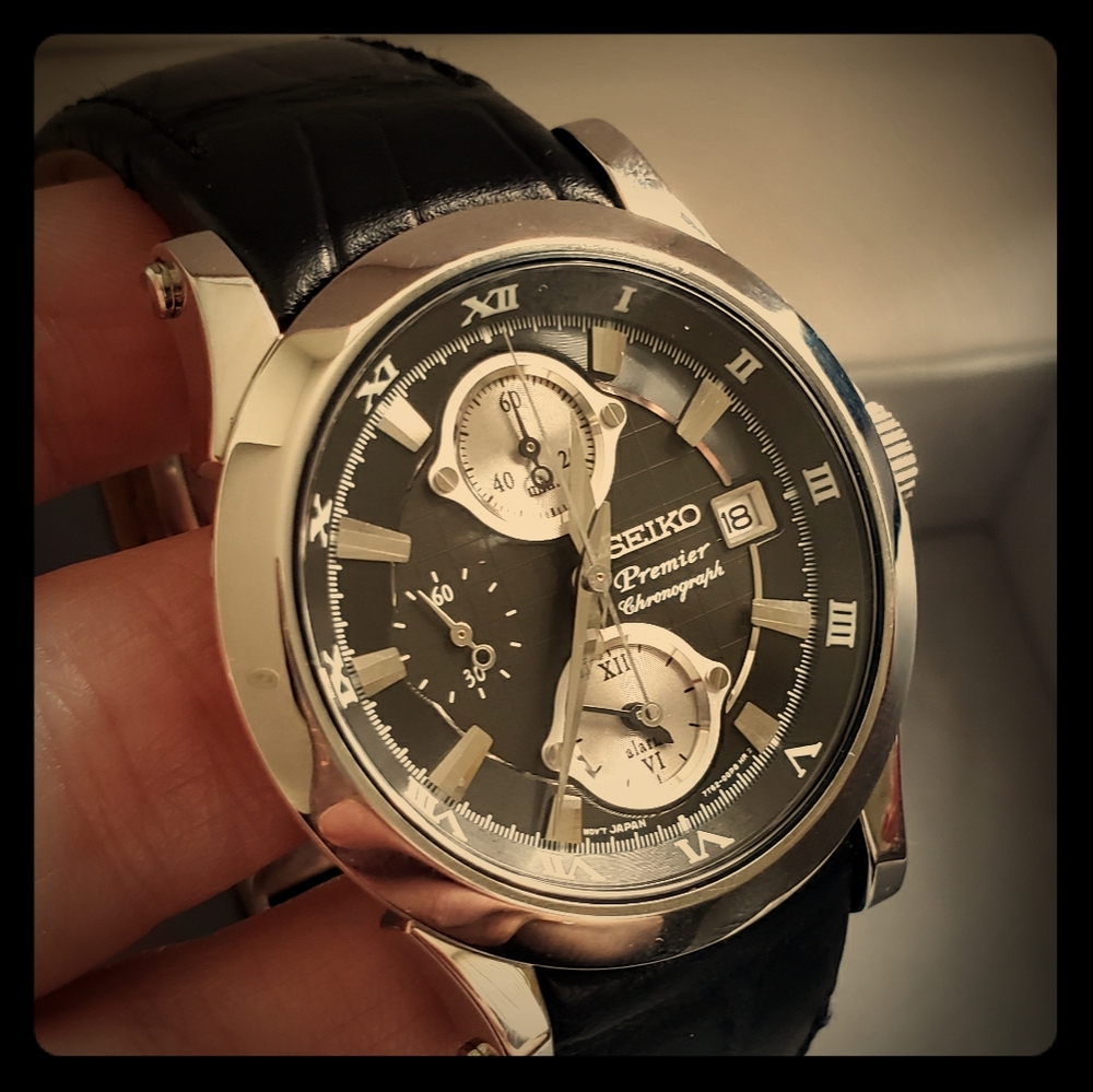 Seiko Premier Chronograph wristwatch with alarm